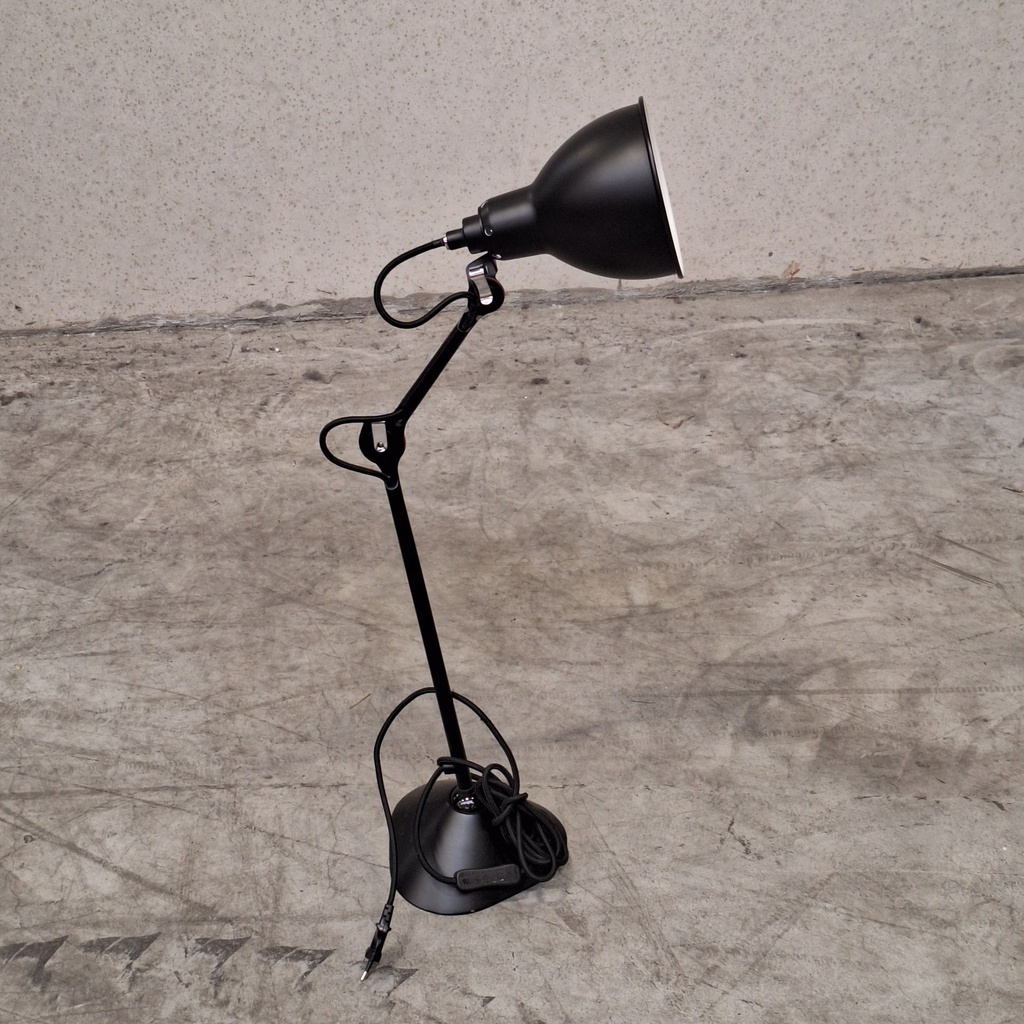Lampe Gras 205 desk lamp by DCW
