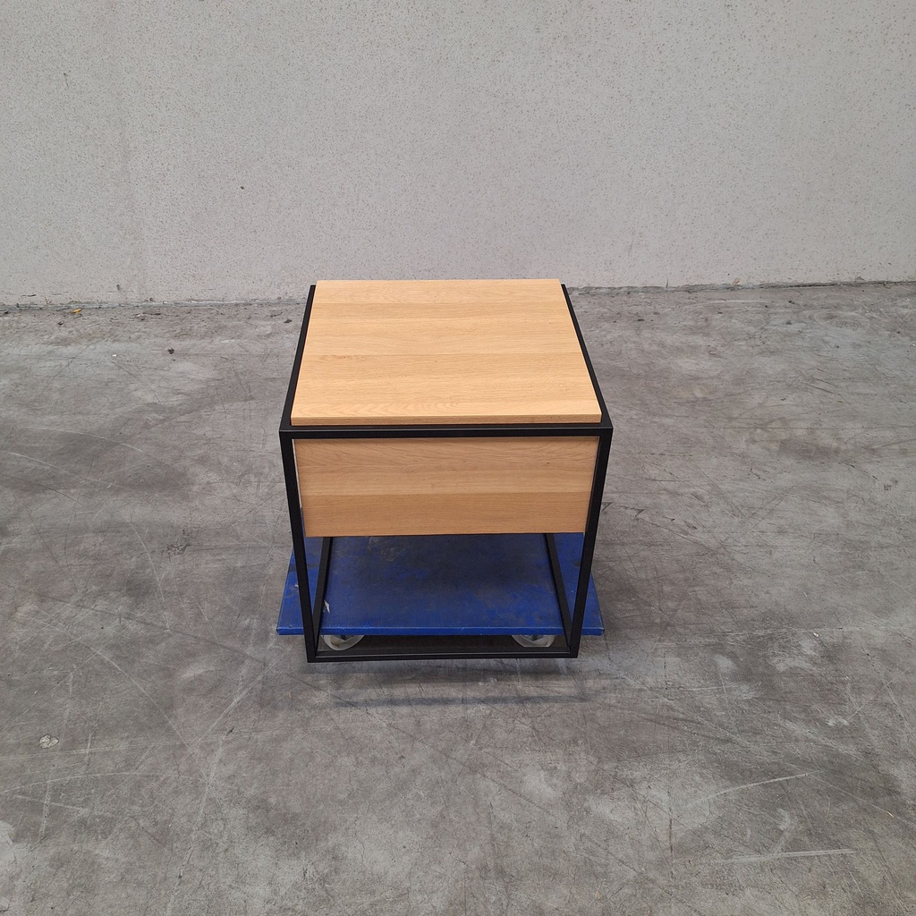 Monolit bedside table