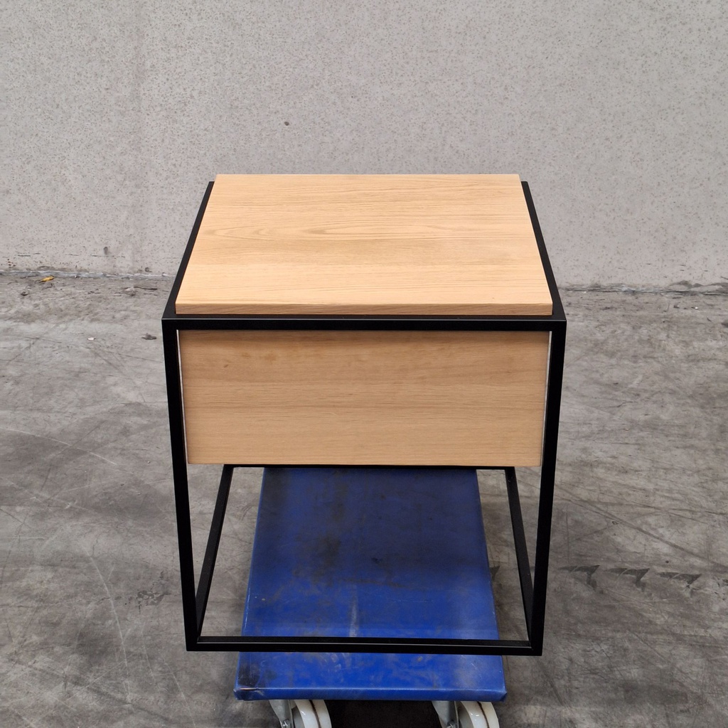 Monolit bedside table
