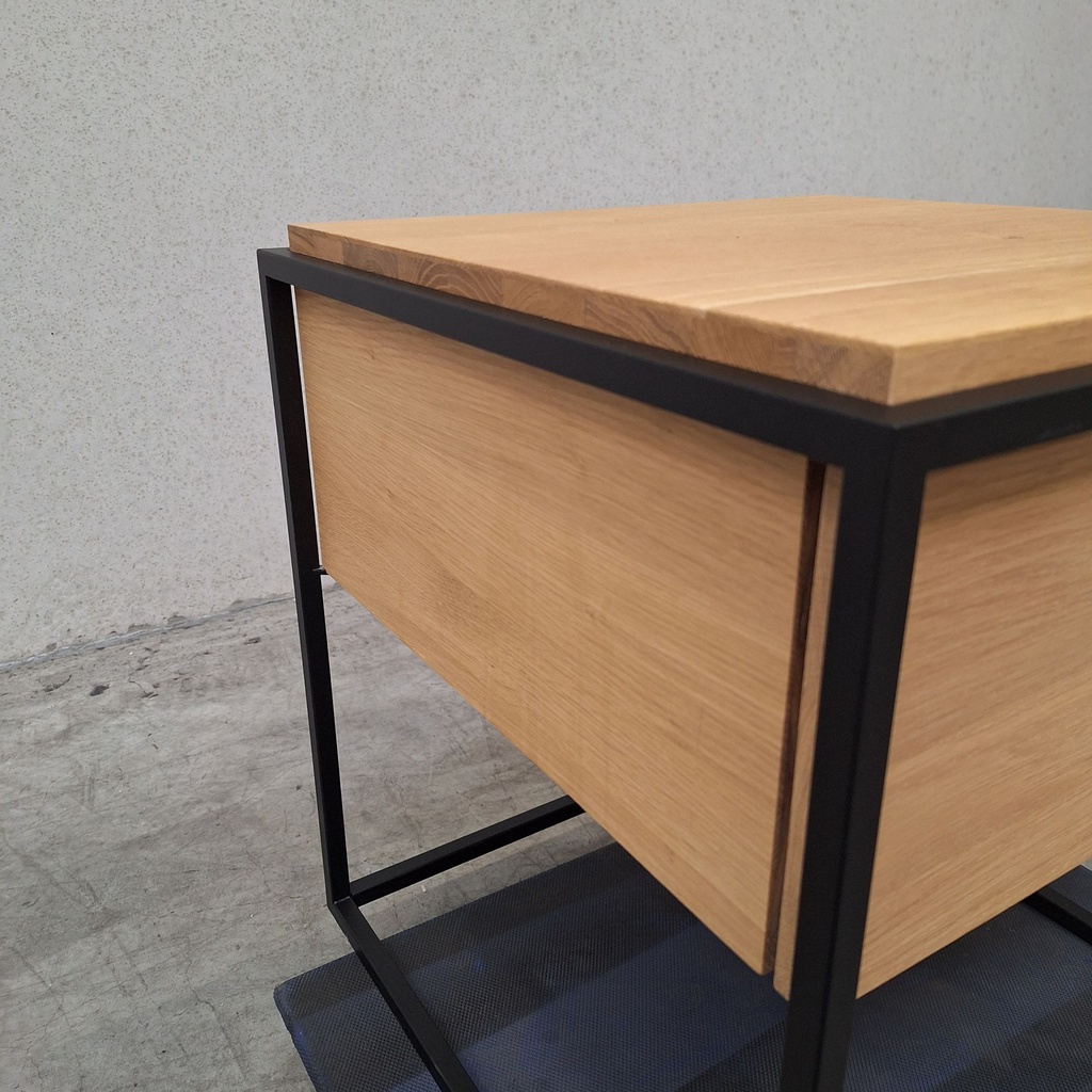 Monolit bedside table