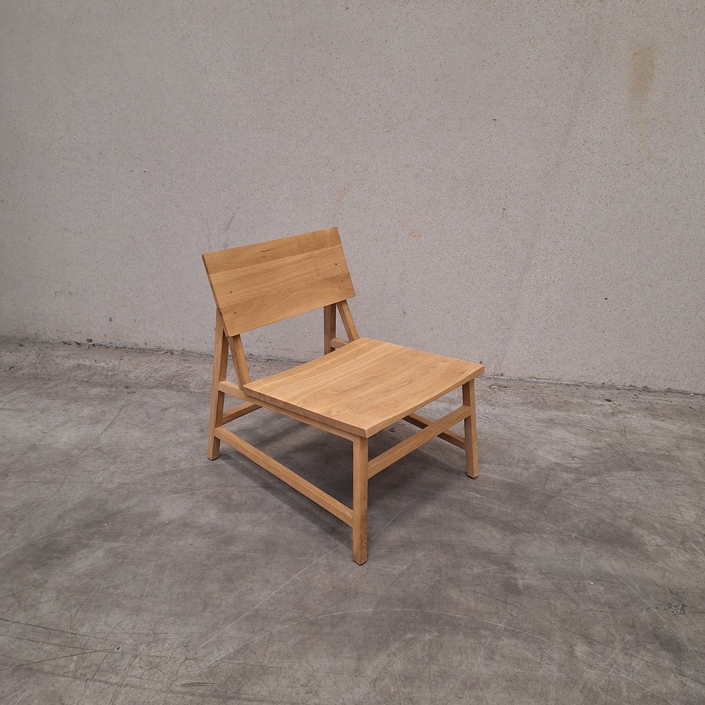N2 lounge chair