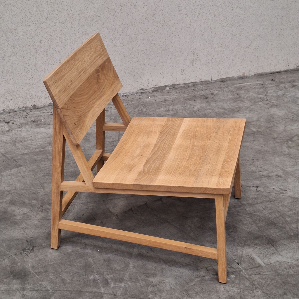N2 lounge chair