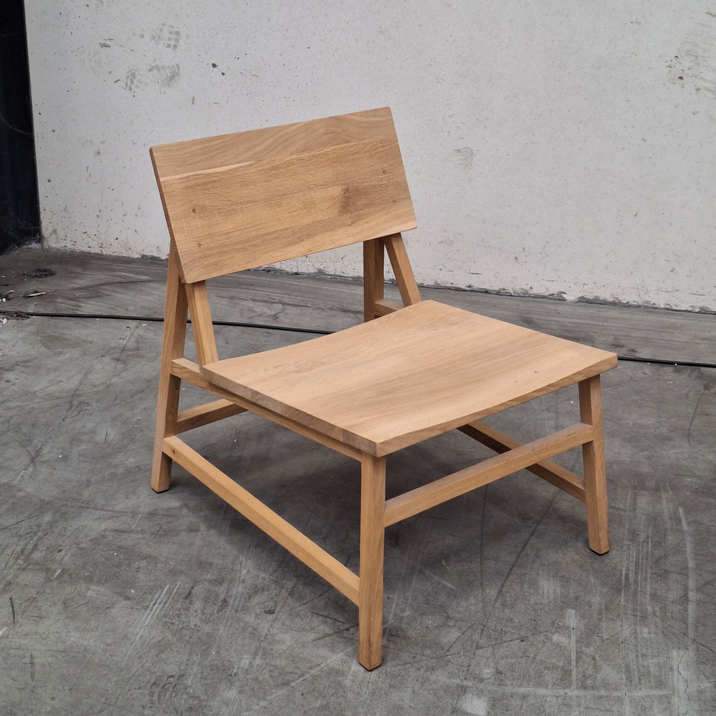 N2 lounge chair