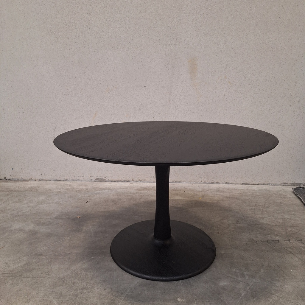 Torsion dining table 127cm