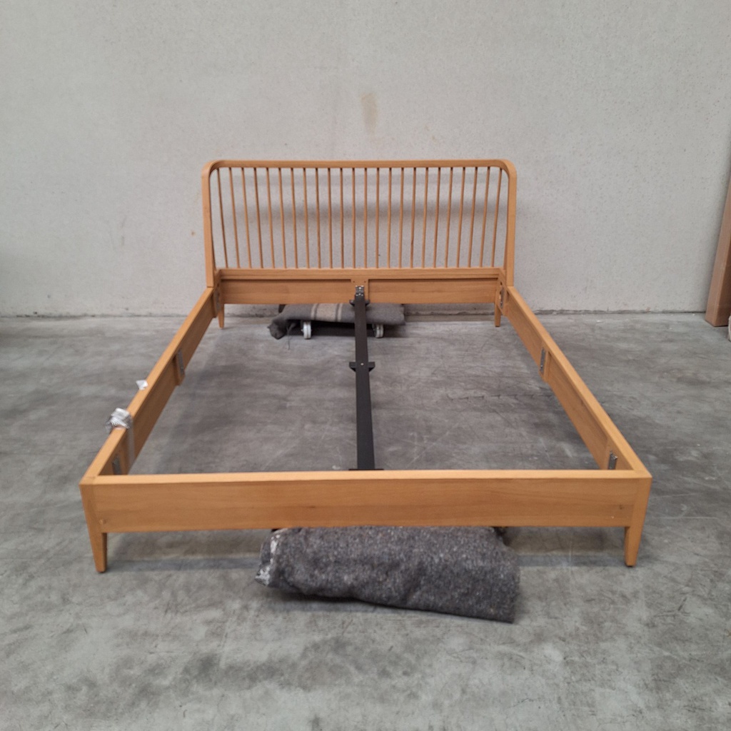 Spindle bed incl. slatted bed base