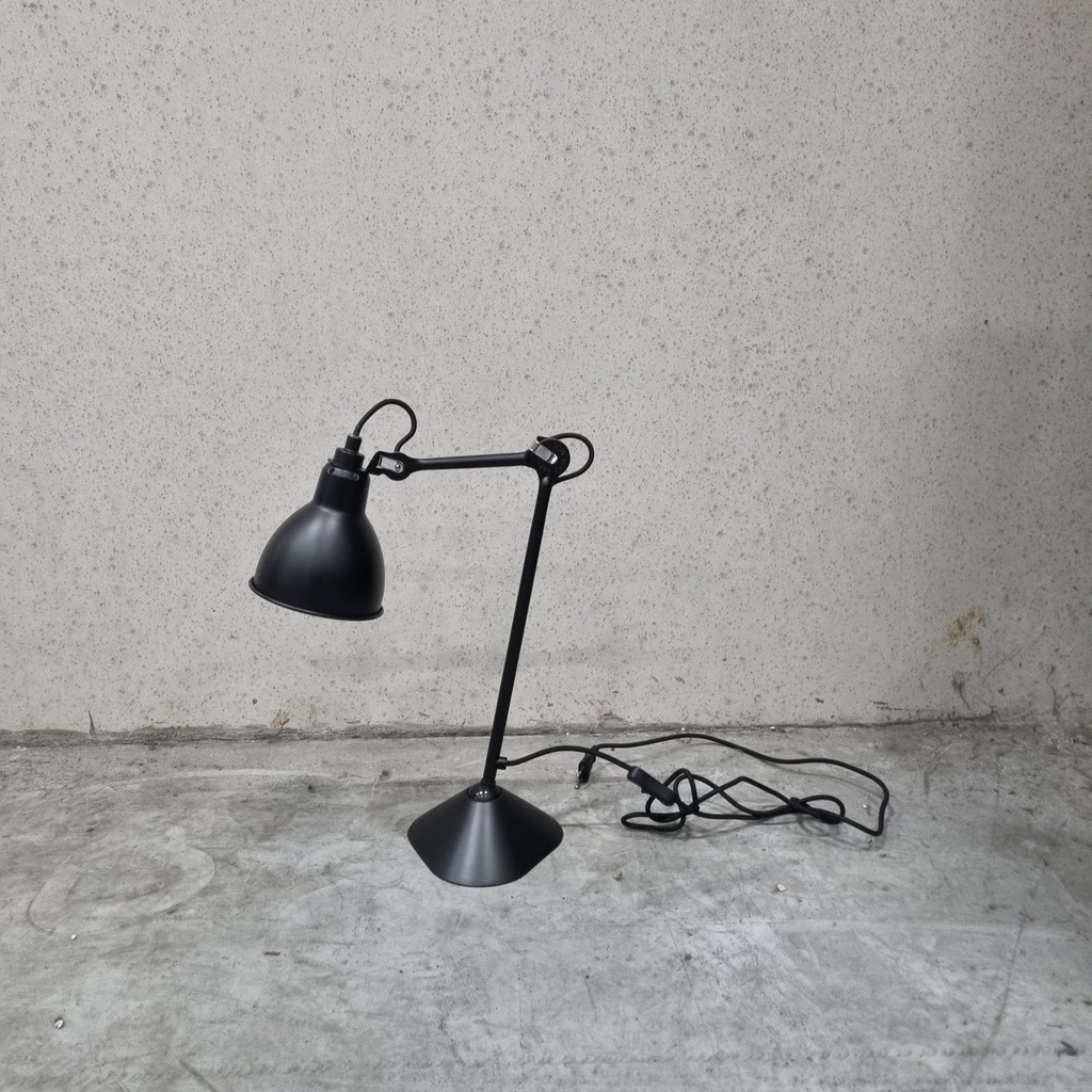 Lampe Gras 205 desk lamp by DCW