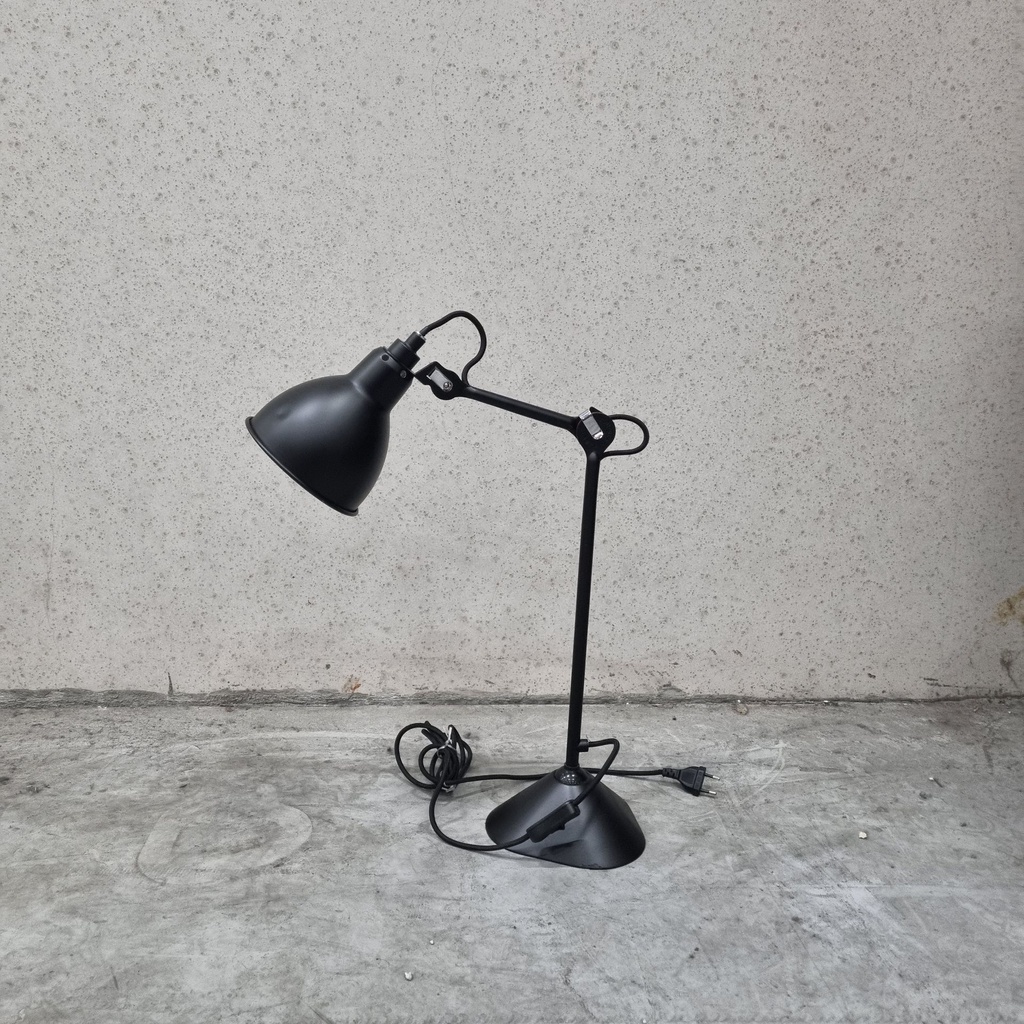 Lampe Gras 205 desk lamp by DCW
