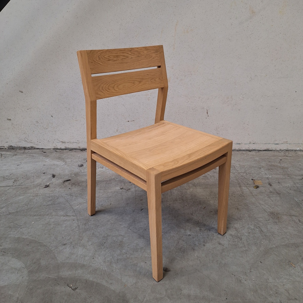EX1 dining chair