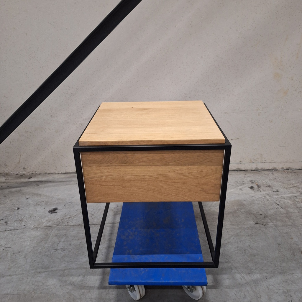 Monolit bedside table