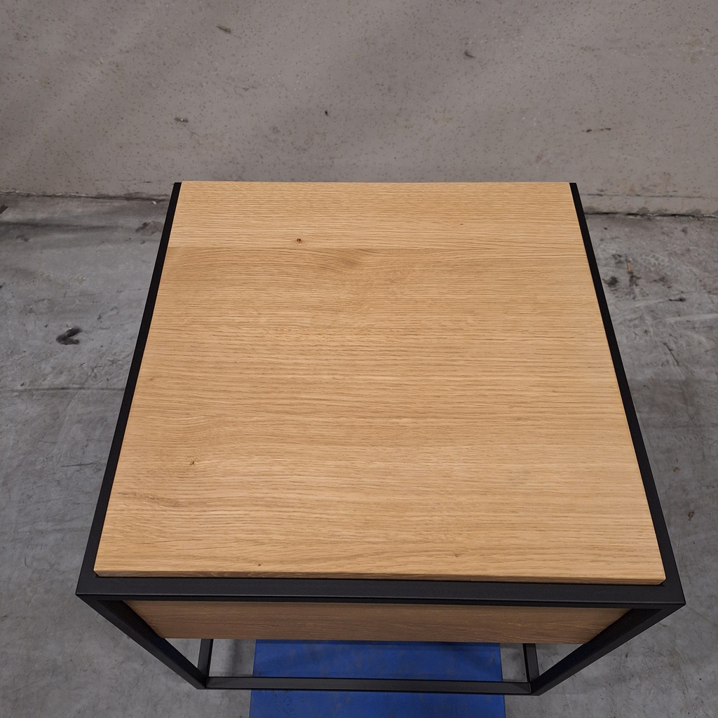 Monolit bedside table