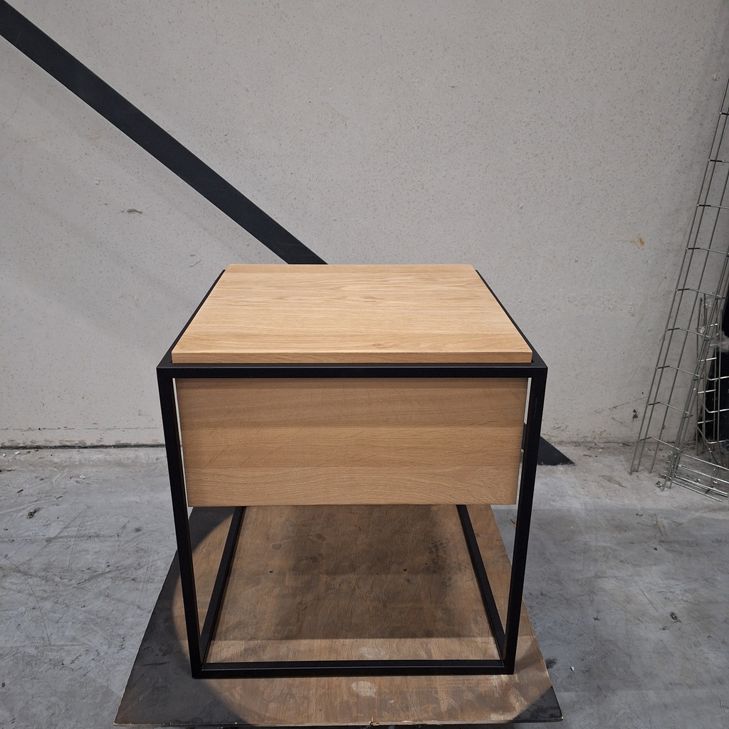 Monolit bedside table