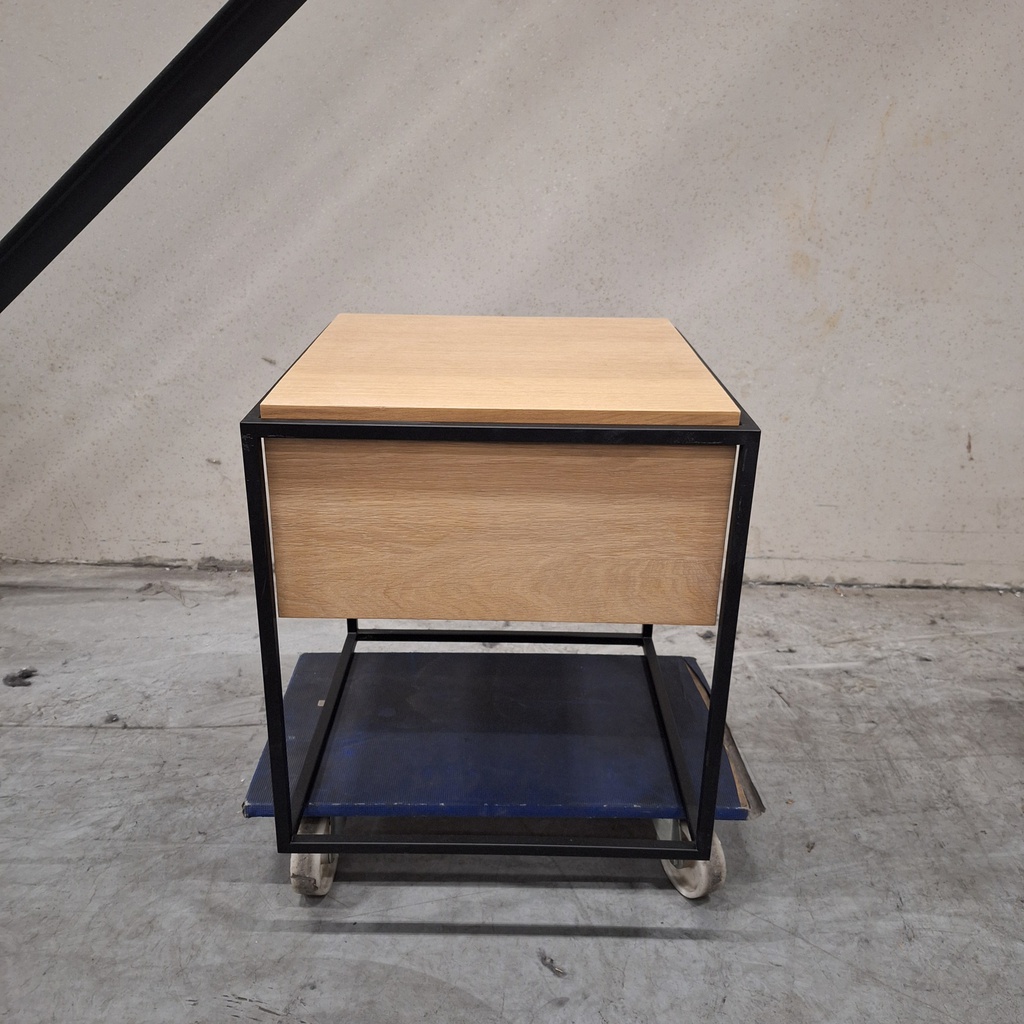 Monolit bedside table