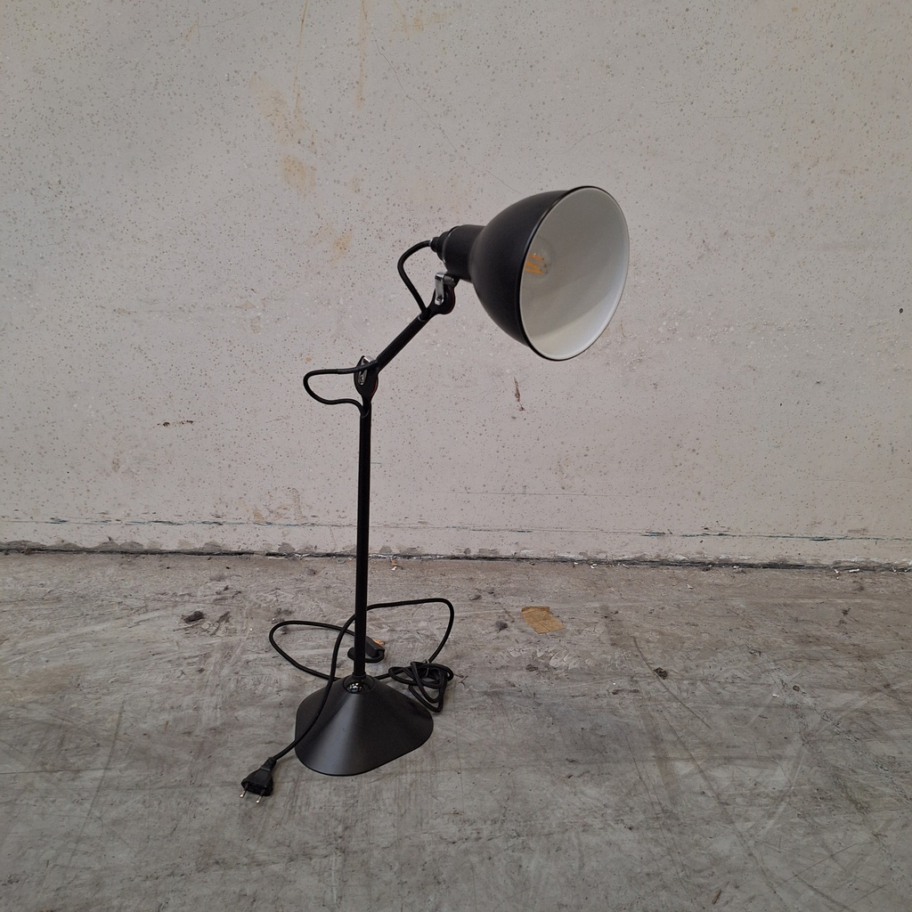 Lampe Gras 205 desk lamp by DCW