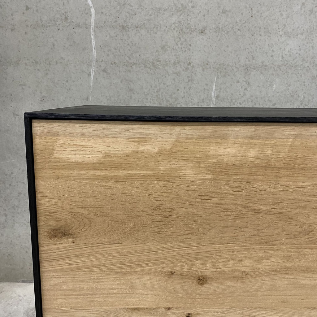 Blackbird sideboard