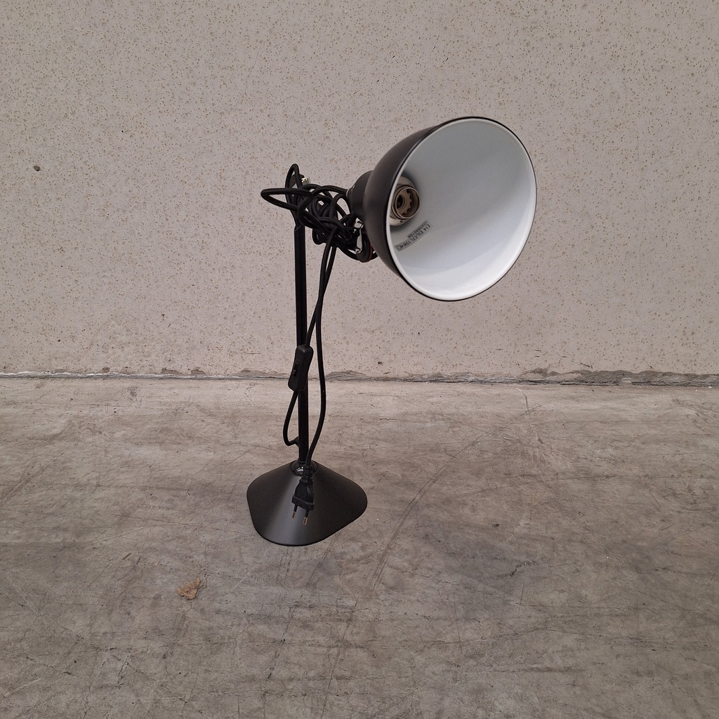 Lampe Gras 205 desk lamp by DCW