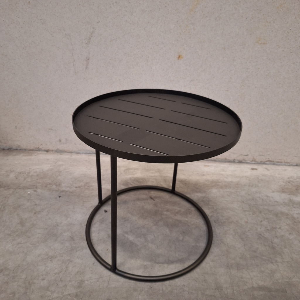 Outdoor tray side table