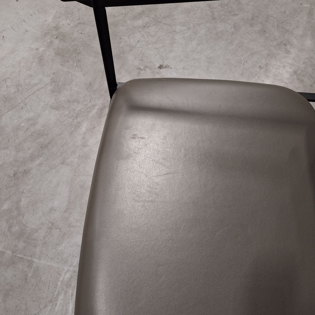 DC lounge chair - olive