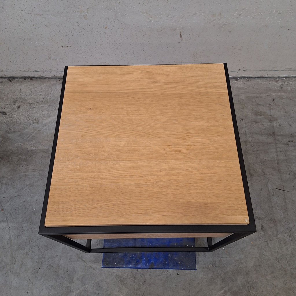 Monolit bedside table