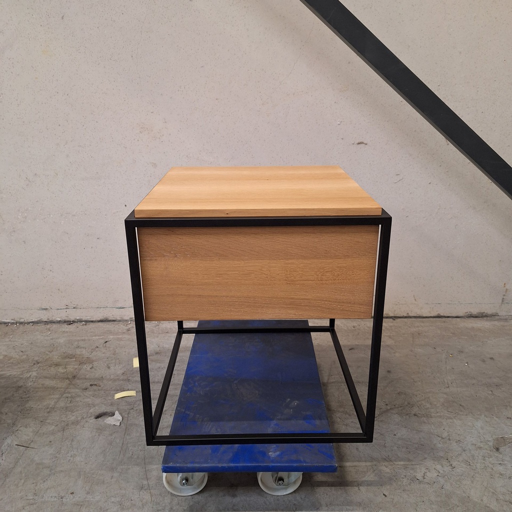 Monolit bedside table