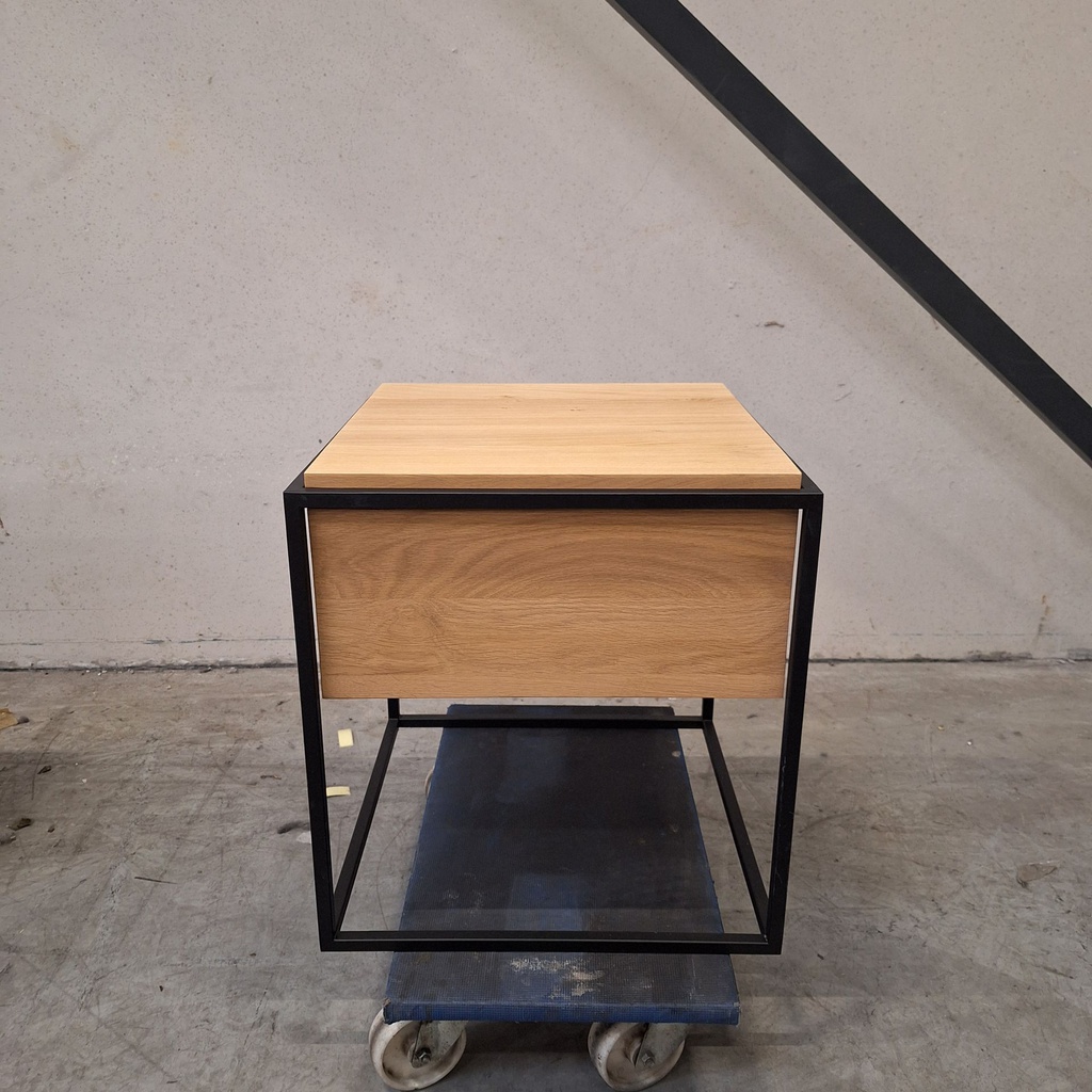 Monolit bedside table