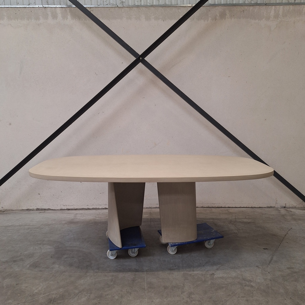 Canyon outdoor dining table - 230cm