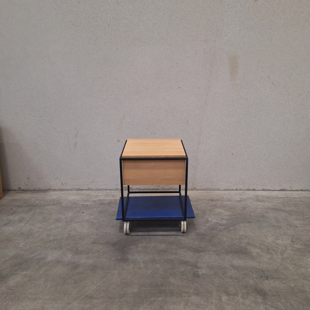 Monolit bedside table