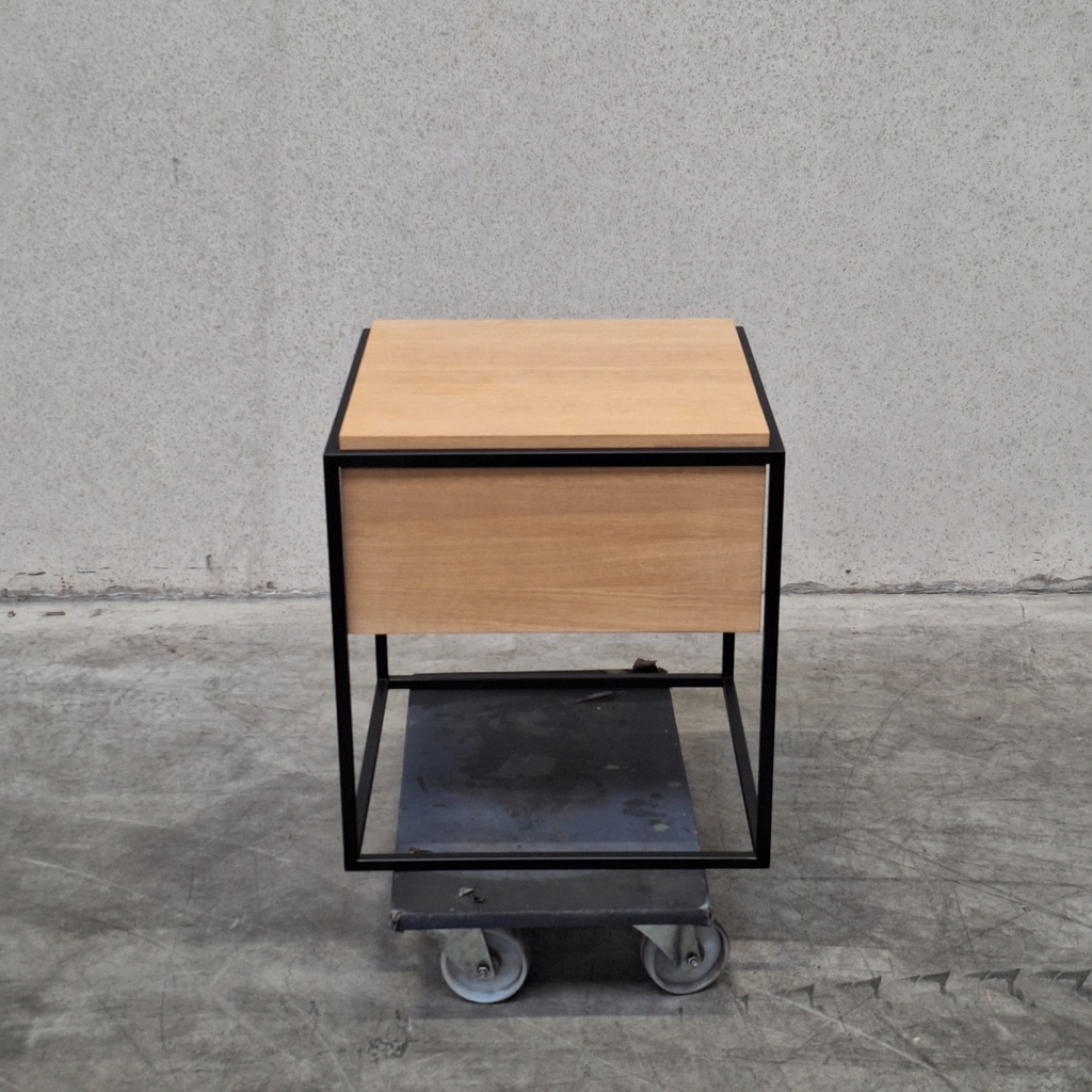 Monolit bedside table