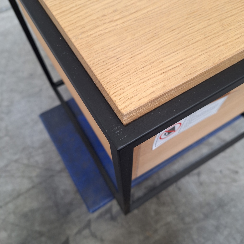 Monolit bedside table