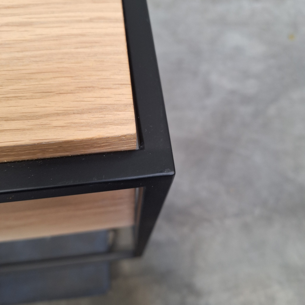 Monolit bedside table