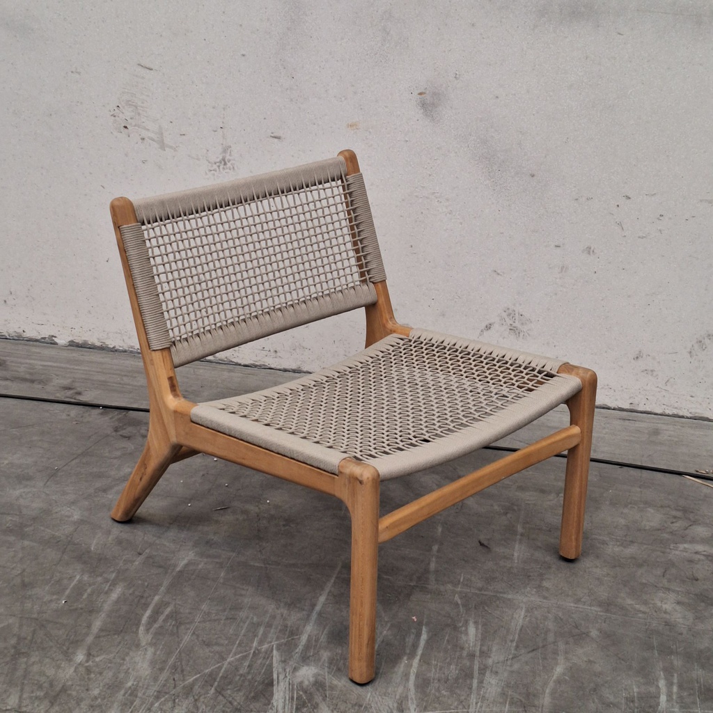 Jack Woven outdoor lounge chair
