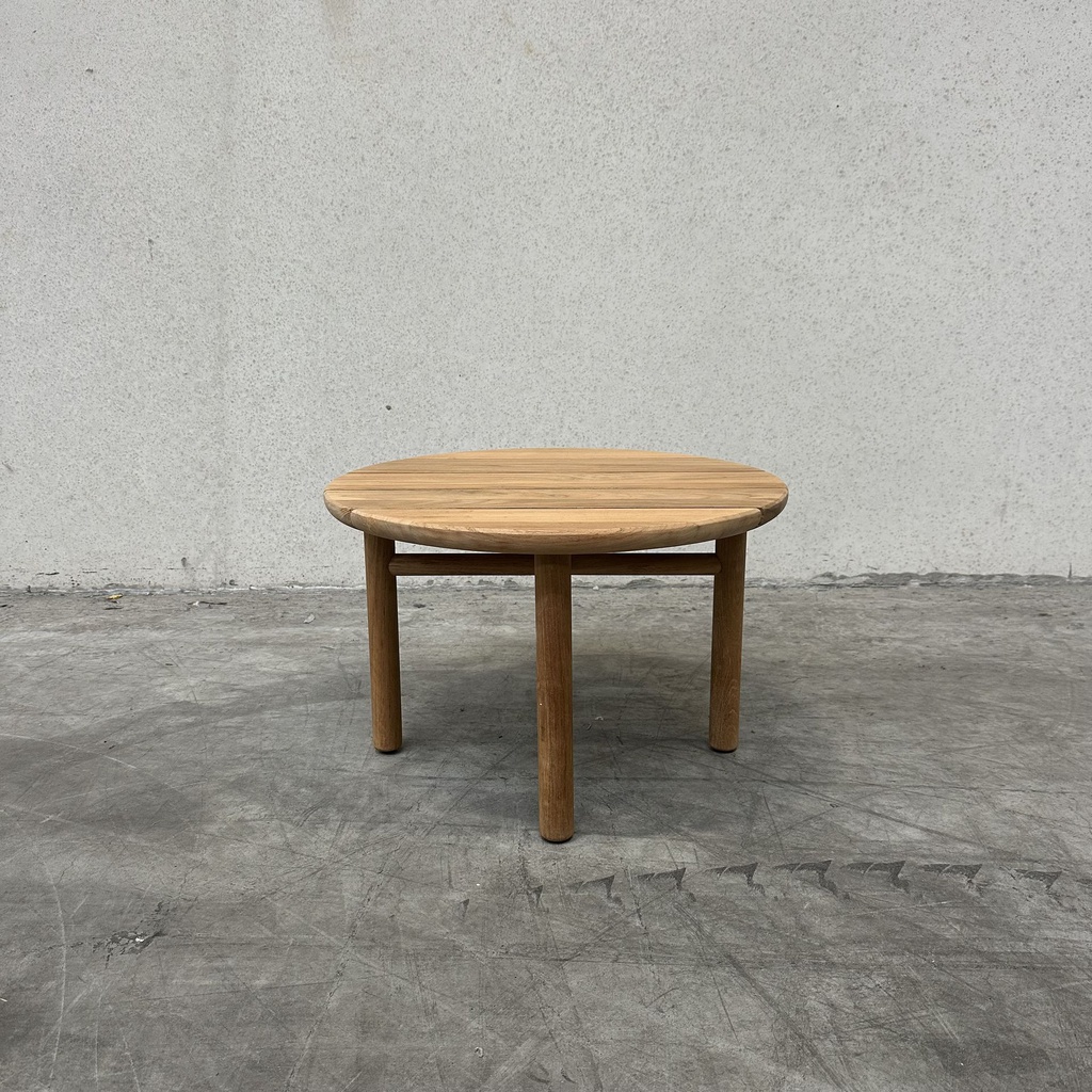 Quatro outdoor side table