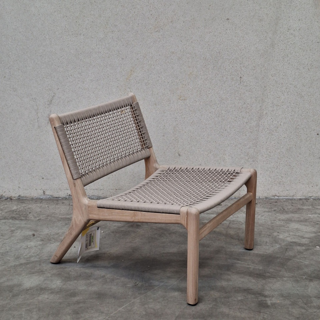 Jack Woven outdoor lounge chair