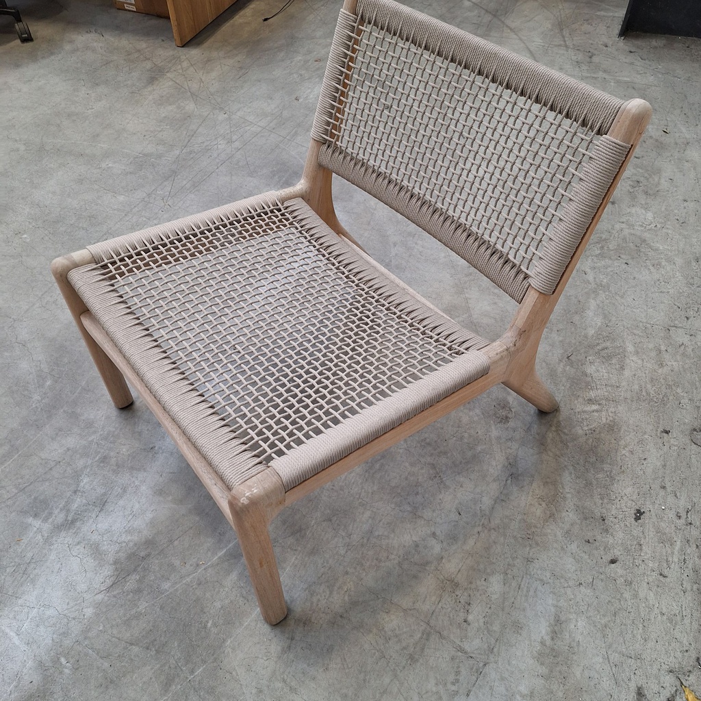 Jack Woven outdoor lounge chair
