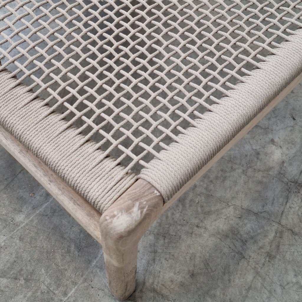 Jack Woven outdoor lounge chair