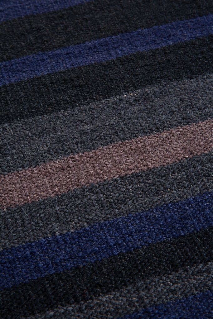 Cobalt kilim rug 250 × 350 cm