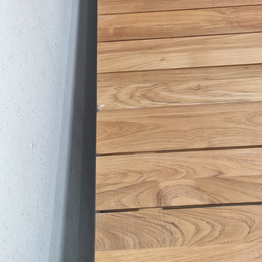 Bok outdoor extendable dining table