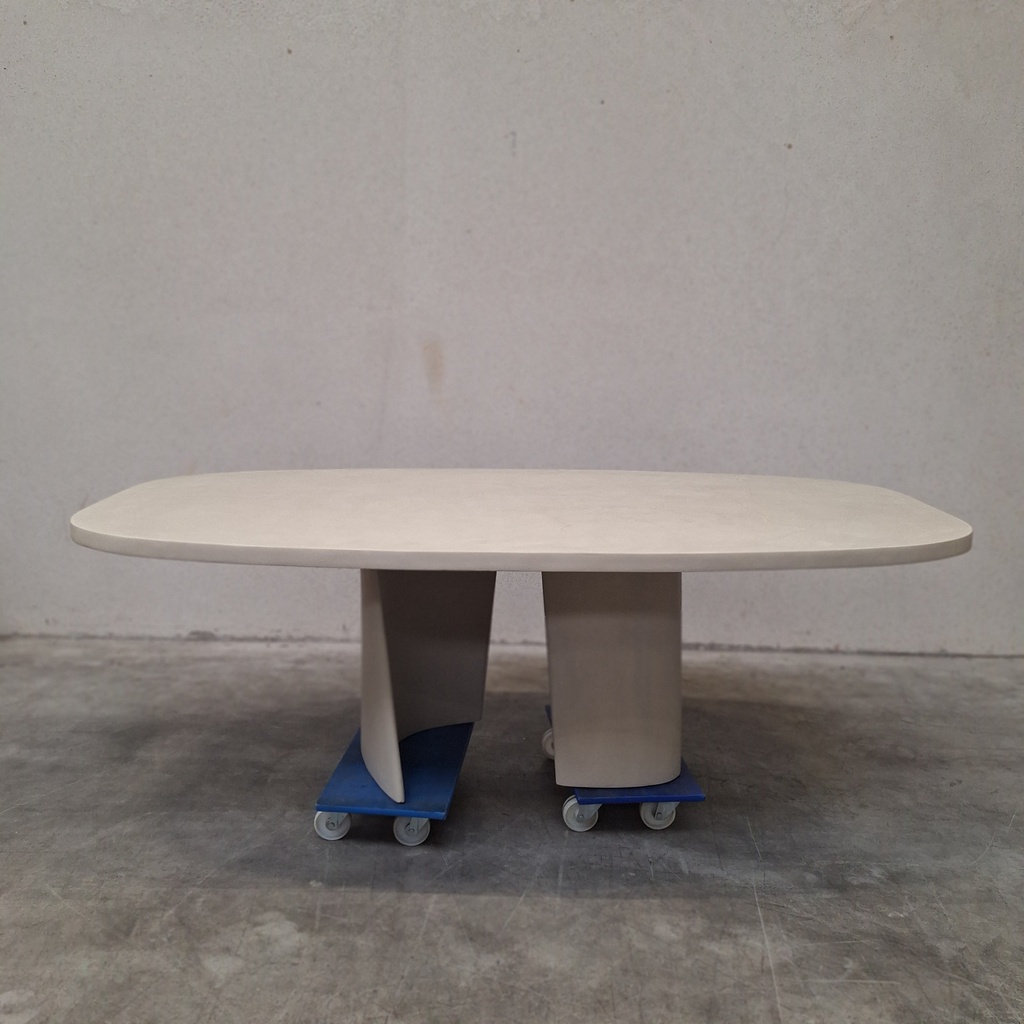 Canyon outdoor dining table - 230cm
