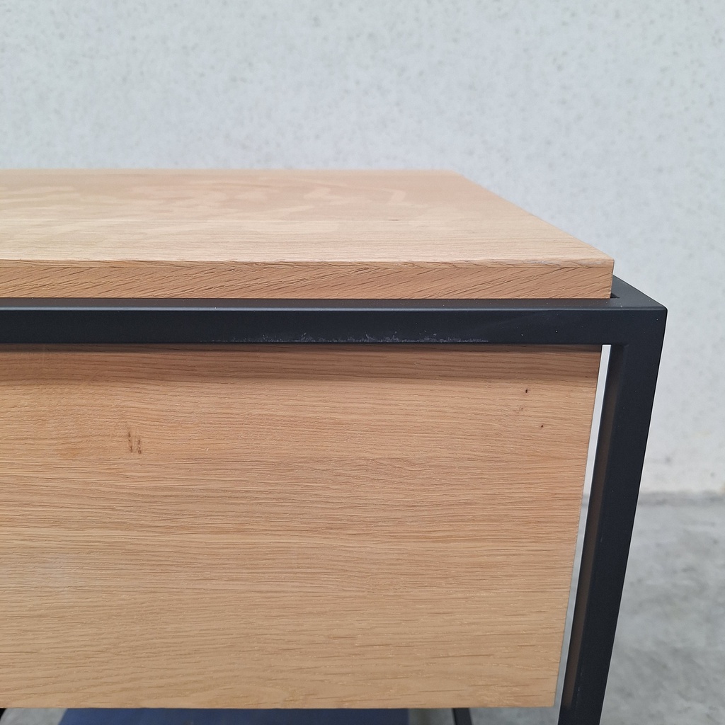 Monolit bedside table