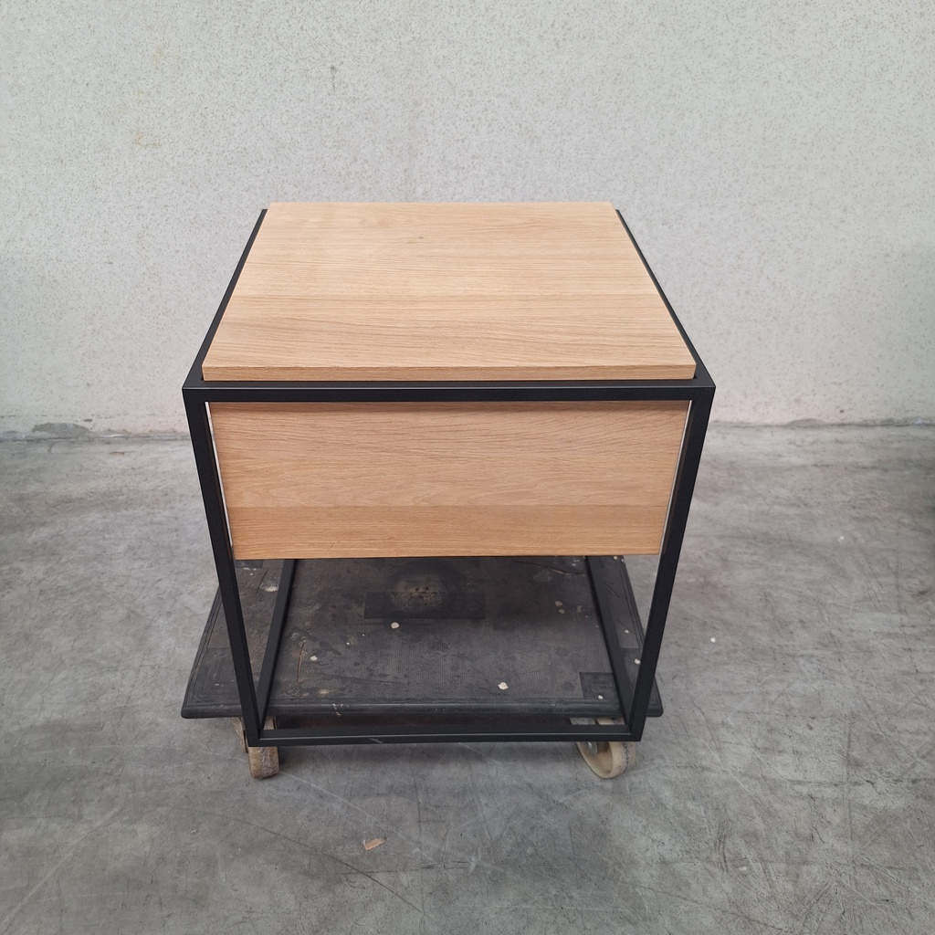Monolit bedside table