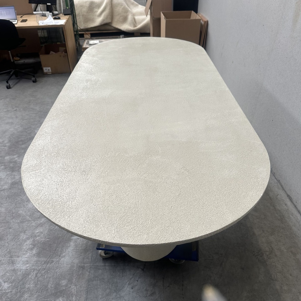 Elements dining table