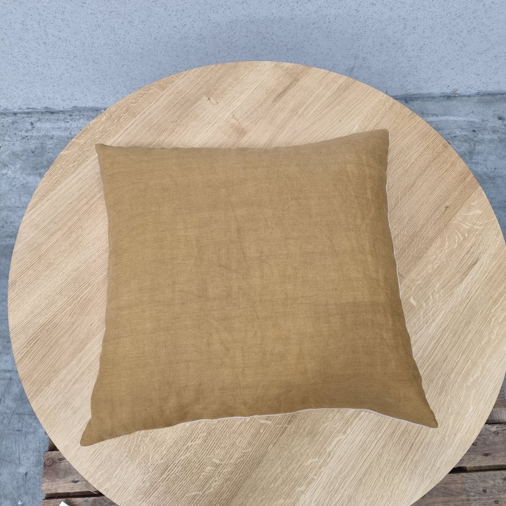 Lin Sauvage cushion