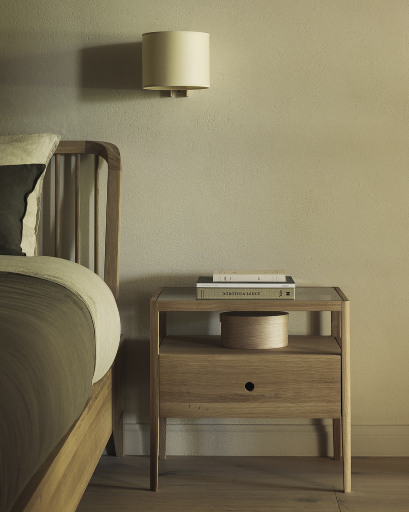 Spindle bedside table TEMPLATE