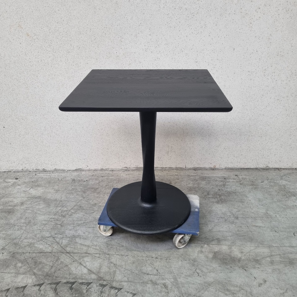 Torsion dining table - 70cm