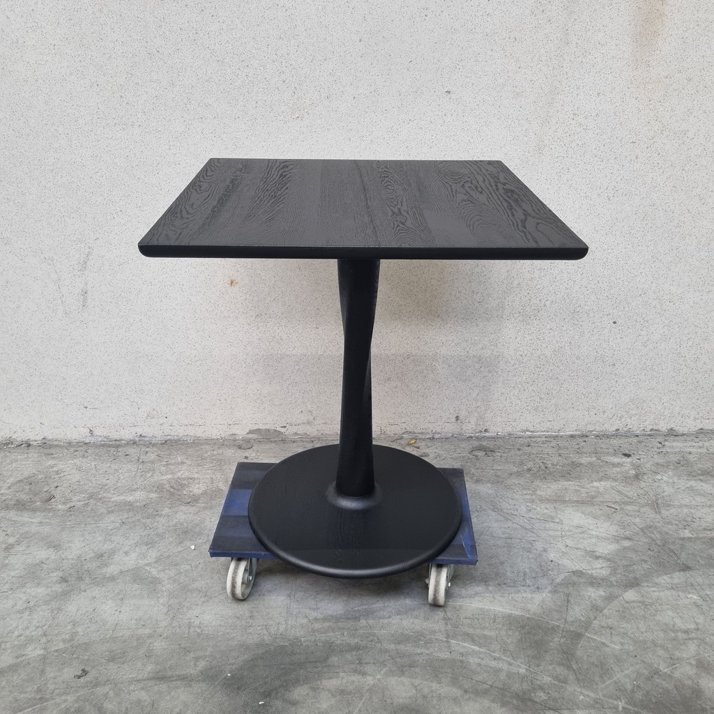 Torsion dining table - 70cm
