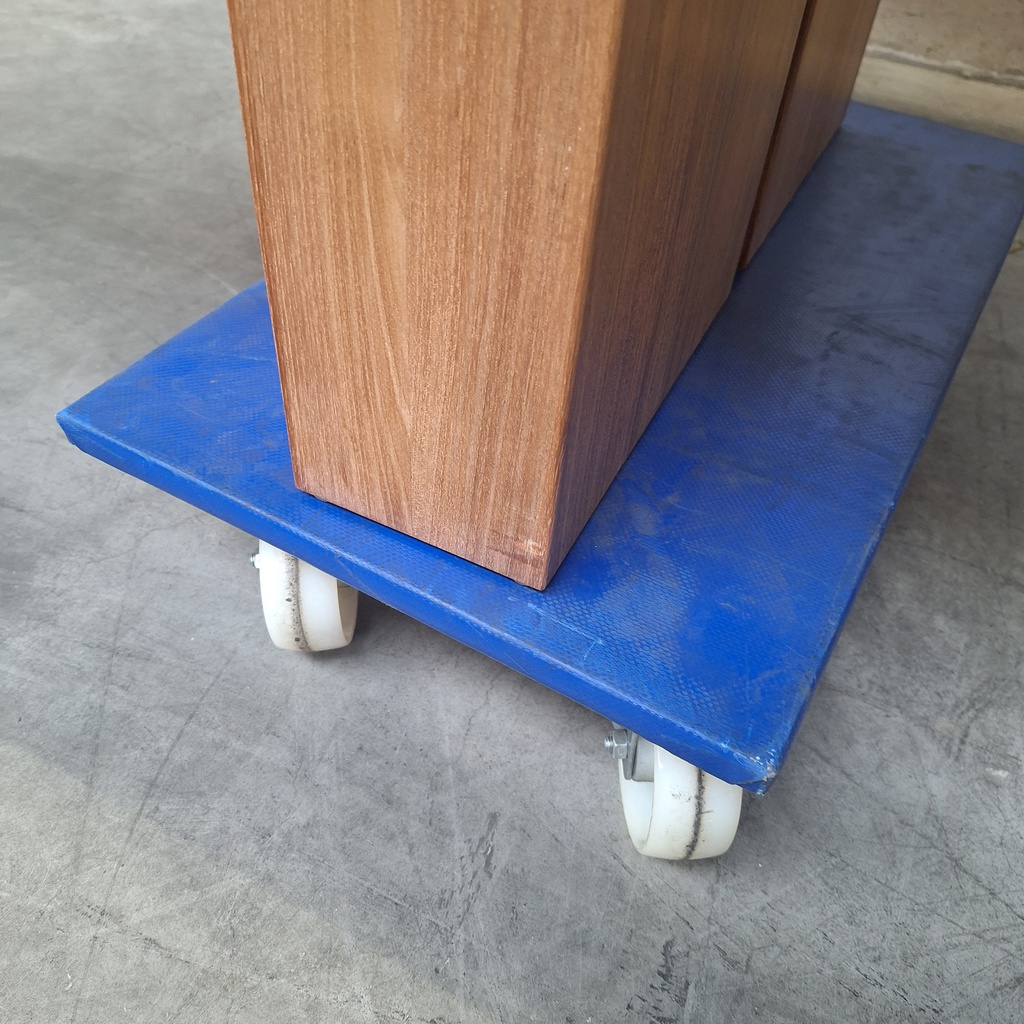 Double extendable dining table