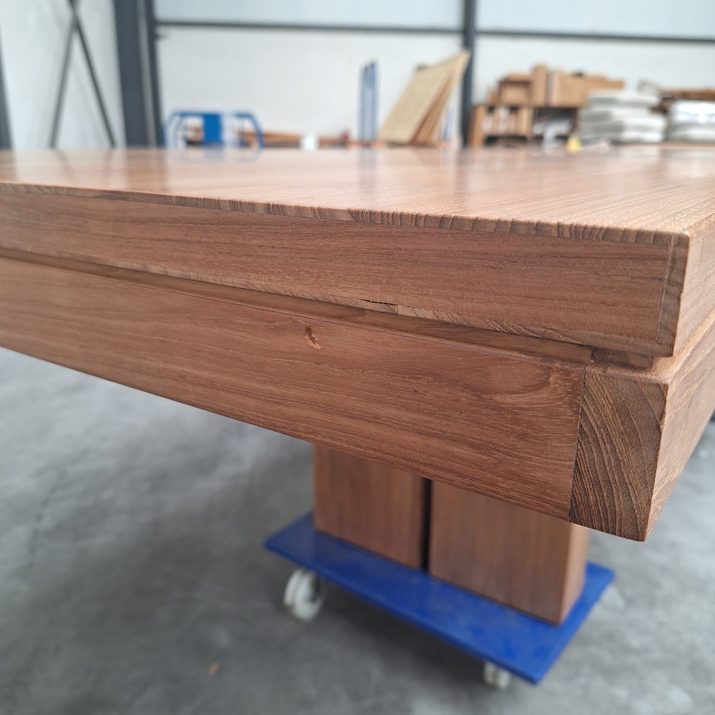 Double extendable dining table