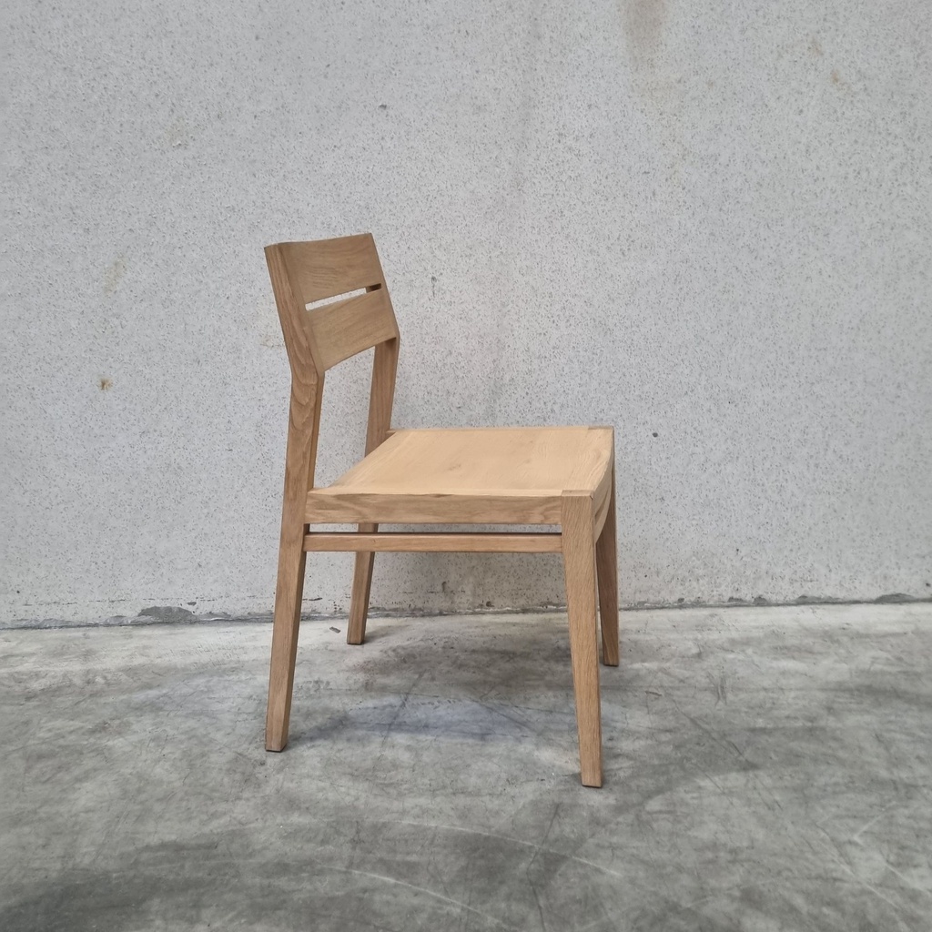 EX1 dining chair