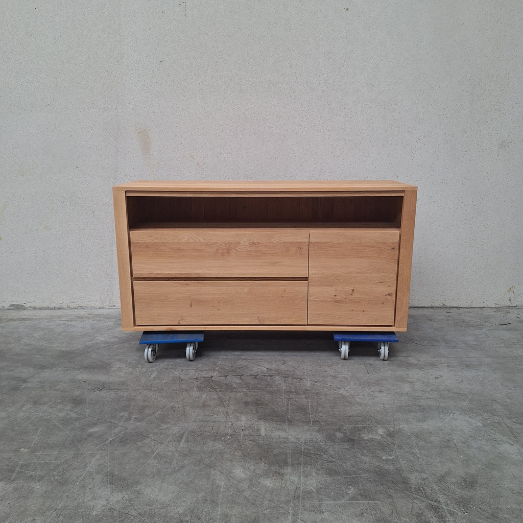 Oak Shadow chest of drawers
