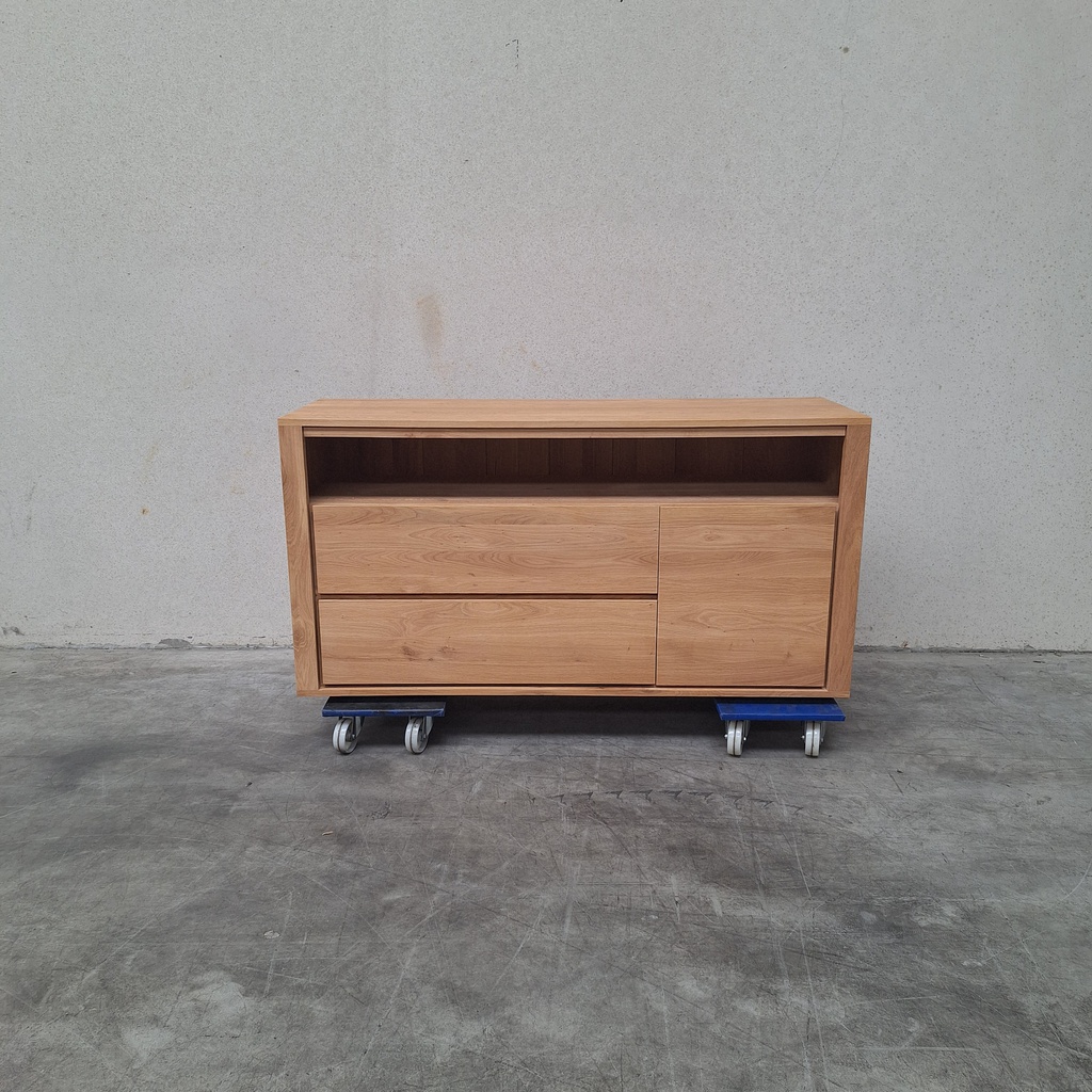 Oak Shadow chest of drawers