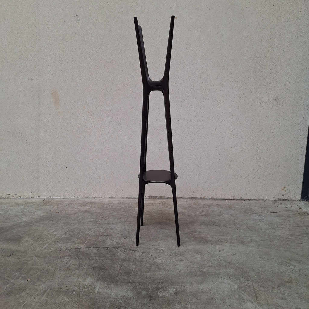 PI coat stand
